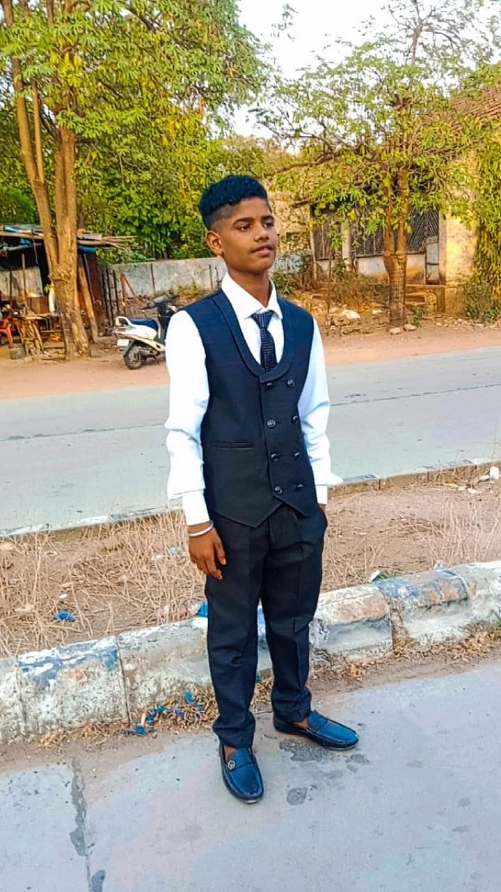 Class 9th Student Hangs Self, Dies